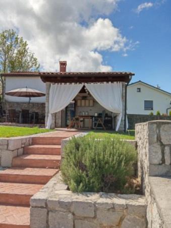 Castle House Rooms, Swimming Pool & Sauna & Tennis Court & Wine Cellar Сезана Экстерьер фото